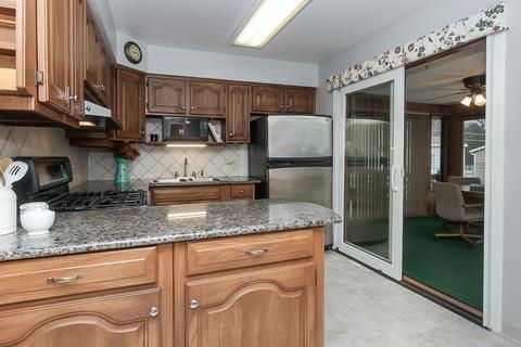 256 E Normandy Dr, Addison, IL 60101 photo 10