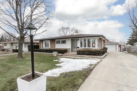256 E Normandy Dr, Addison, IL 60101 photo 2