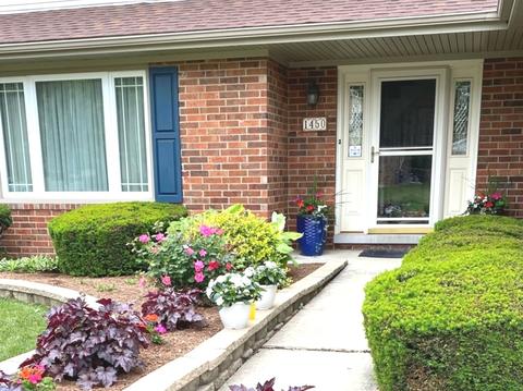 1450 Brandon Dr, Wheaton, IL 60189 photo 3