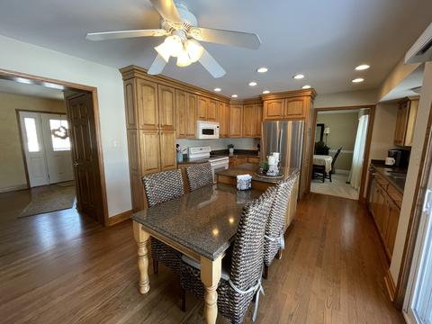 1450 Brandon Dr, Wheaton, IL 60189 photo 17