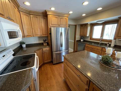 1450 Brandon Dr, Wheaton, IL 60189 photo 15