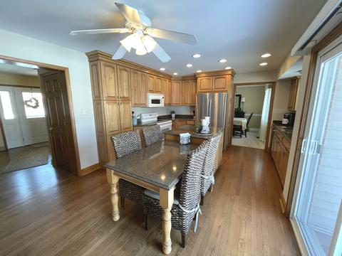 1450 Brandon Dr, Wheaton, IL 60189 photo 14