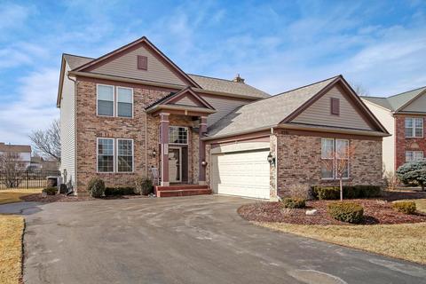 4281 Whitehall Ln, Algonquin, IL 60102 photo 1