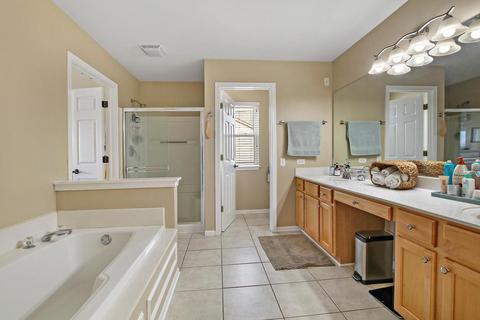 4281 Whitehall Ln, Algonquin, IL 60102 photo 17