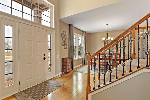 4281 Whitehall Ln, Algonquin, IL 60102 photo 3