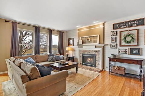 4281 Whitehall Ln, Algonquin, IL 60102 photo 10