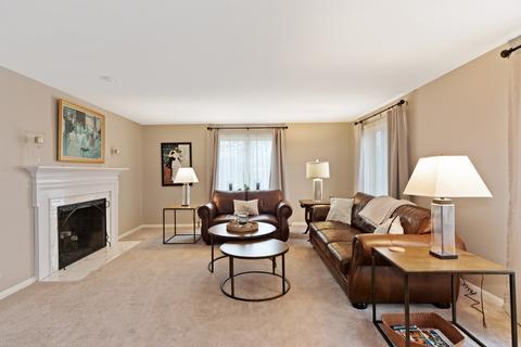 12 Hampton Dr, Oak Brook, IL 60523 photo 6