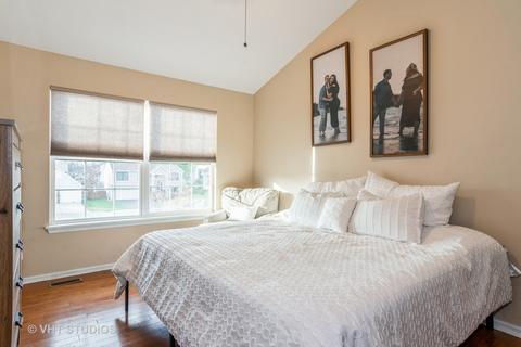 353 Bravo Ct, Bartlett, IL 60103 photo 8