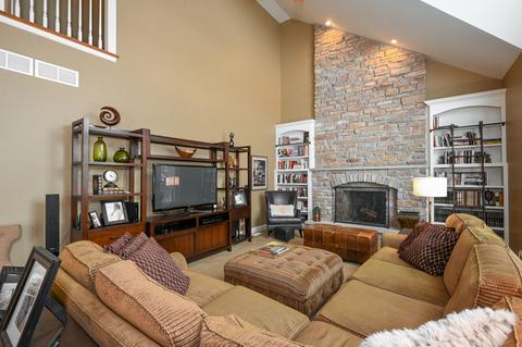 83 Mitchell Cir, Wheaton, IL 60189 photo 16