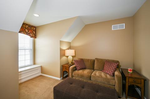 83 Mitchell Cir, Wheaton, IL 60189 photo 24