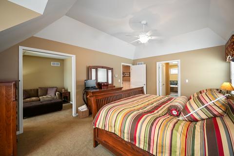 83 Mitchell Cir, Wheaton, IL 60189 photo 23