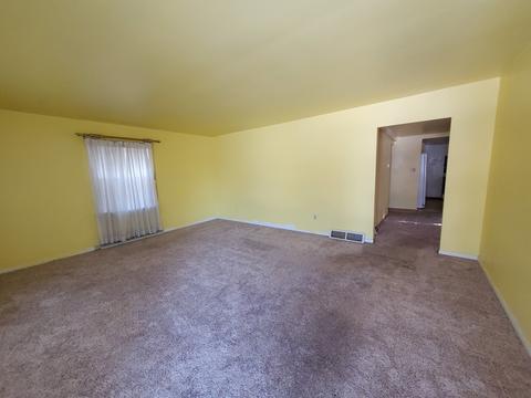 18321 Maple St, Lansing, IL 60438 photo 4