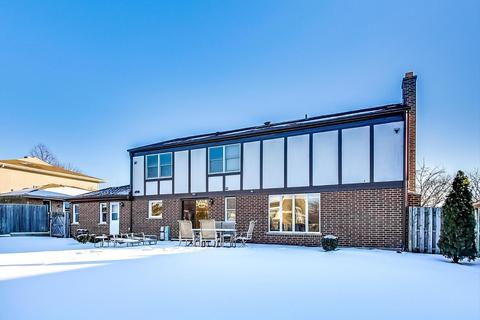 4348 Phyllis Dr, Northbrook, IL 60062 photo 22