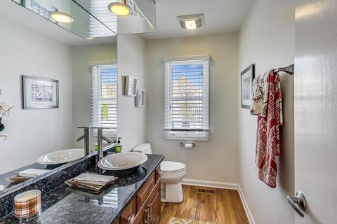 4348 Phyllis Dr, Northbrook, IL 60062 photo 10