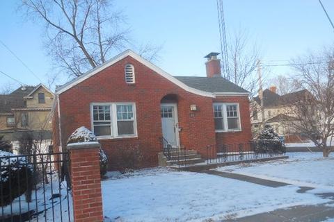 1022 E Washington St, Bloomington, IL 61701 photo 2
