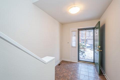536 E 32nd St #B, Chicago, IL 60616 photo 2