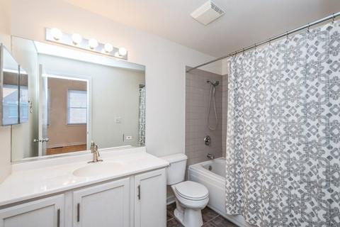 536 E 32nd St #B, Chicago, IL 60616 photo 11