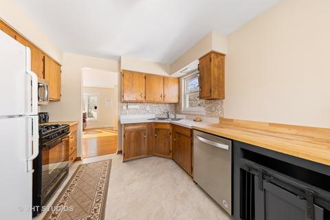 815 Lakeside Dr, Wheaton, IL 60187 photo 7