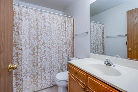 687 Legends Dr, Carol Stream, IL 60188 photo 15