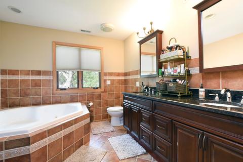 1758 Euclid Ave, Mount Prospect, IL 60056 photo 15