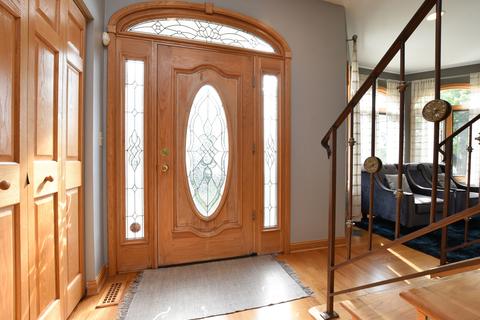 1758 Euclid Ave, Mount Prospect, IL 60056 photo 2