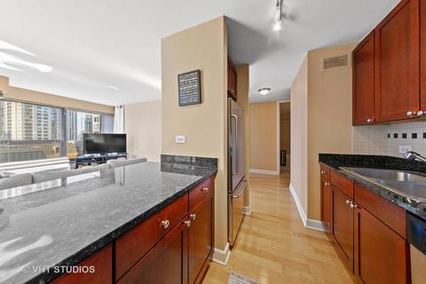 30 E Huron St #1404, Chicago, IL 60611 photo 6