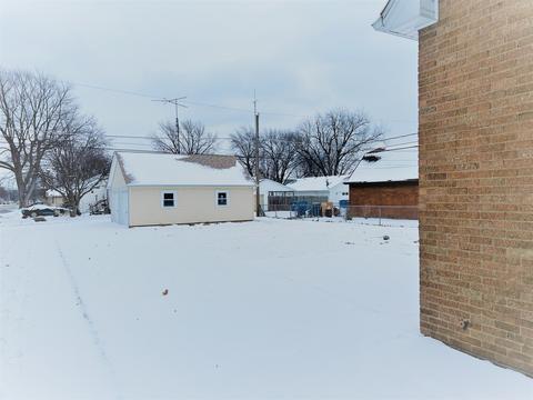 204 S May Ave, Kankakee, IL 60901 photo 3