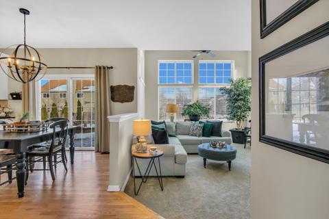 659 Aster Dr, Gurnee, IL 60031 photo 4
