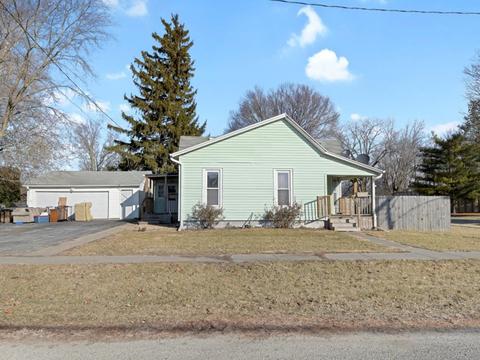 135 E North St, Cisco, IL 61830 photo 1