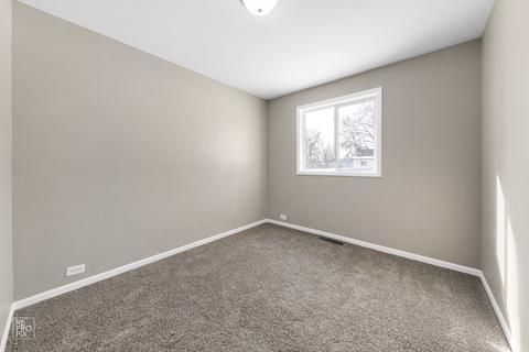 15365 Afton Ave, Markham, IL 60428 photo 8