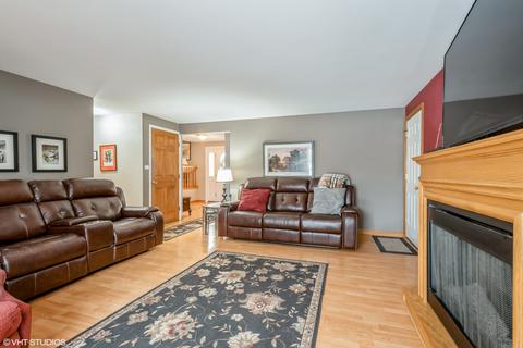 Undisclosed, Hoffman Estates, IL 60192 photo 13