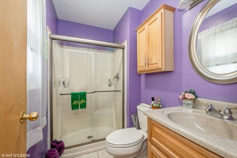 Undisclosed, Hoffman Estates, IL 60192 photo 19