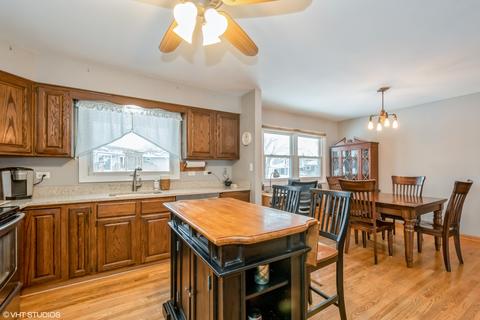 Undisclosed, Hoffman Estates, IL 60192 photo 9