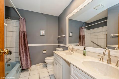 Undisclosed, Hoffman Estates, IL 60192 photo 18