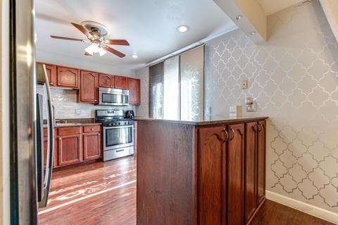 254 E Cleburne Ave, Bartlett, IL 60103 photo 10