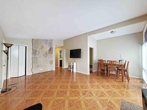 369 Jeanne Ter, Wheeling, IL 60090 photo 5