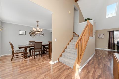 63 Forestview Ln, Aurora, IL 60502 photo 13
