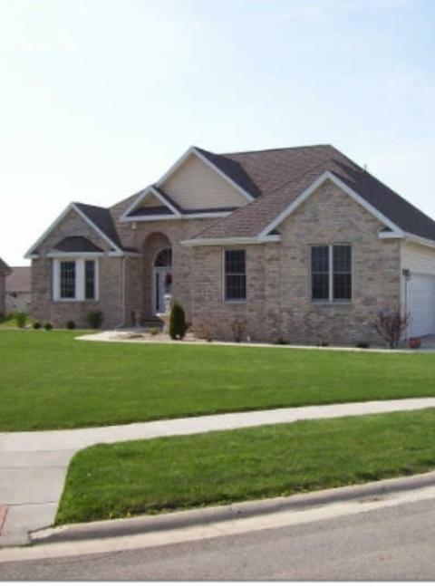 918 34th St, Peru, IL 61354 photo 1