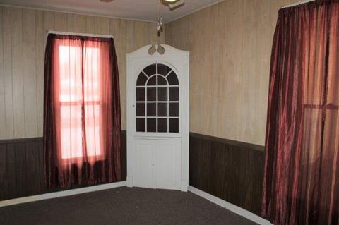 206 S Genesee St, Morrison, IL 61270 photo 5