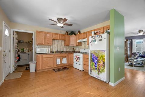 506 E Beardsley Ave, Champaign, IL 61820 photo 4