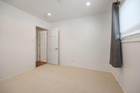 1525 Edgefield Ln, Hoffman Estates, IL 60169 photo 9