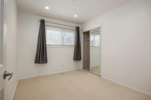 1525 Edgefield Ln, Hoffman Estates, IL 60169 photo 8