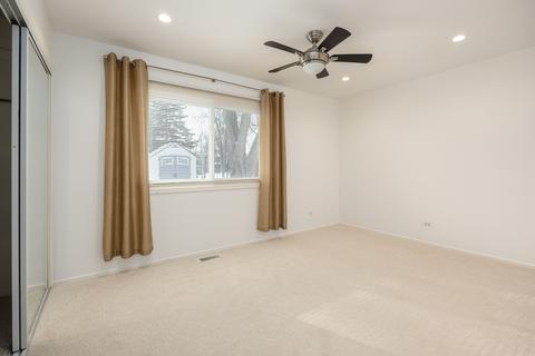 1525 Edgefield Ln, Hoffman Estates, IL 60169 photo 18