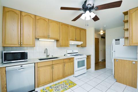 1114 S Robert Dr, Mount Prospect, IL 60056 photo 6