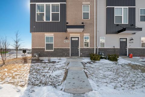 4221 Calder Ln, Aurora, IL 60504 photo 2