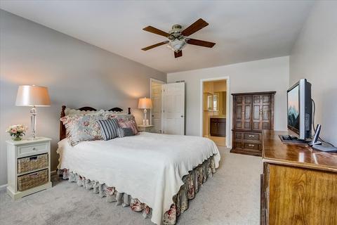 1968 Creekside Dr, Wheaton, IL 60189 photo 21