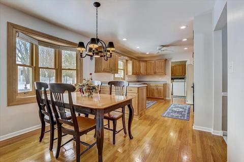 1968 Creekside Dr, Wheaton, IL 60189 photo 10