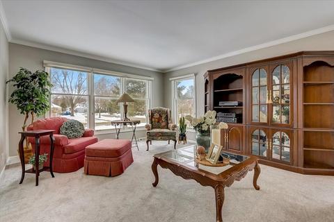 1968 Creekside Dr, Wheaton, IL 60189 photo 3