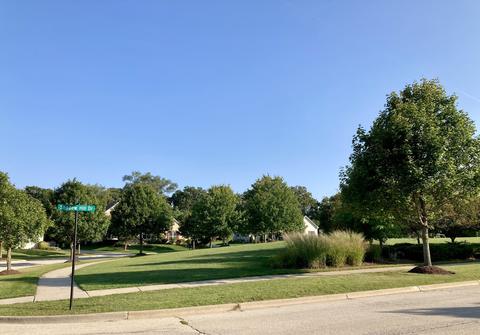 350 Shadow Hill Dr, Elgin, IL 60124 photo 4