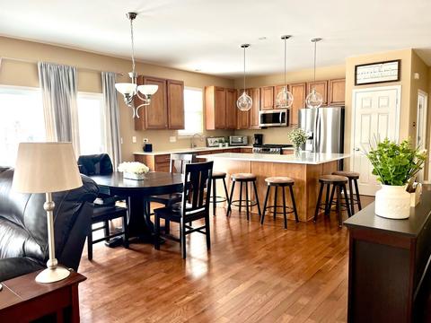 350 Shadow Hill Dr, Elgin, IL 60124 photo 7